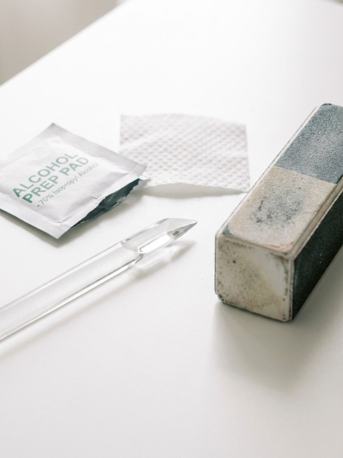 How to Apply Press-On Nails Perfectly - The secret to longevity lies in the preparation tools: a gentle pusher, a buffer, and a dehydrator.