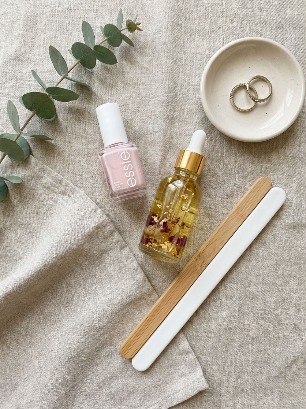 Essential tools for maintaining your minimal manicure at home. Soft Pink Minimal Nail Ideas - Essential tools for maintaining your minimal manicure at home.