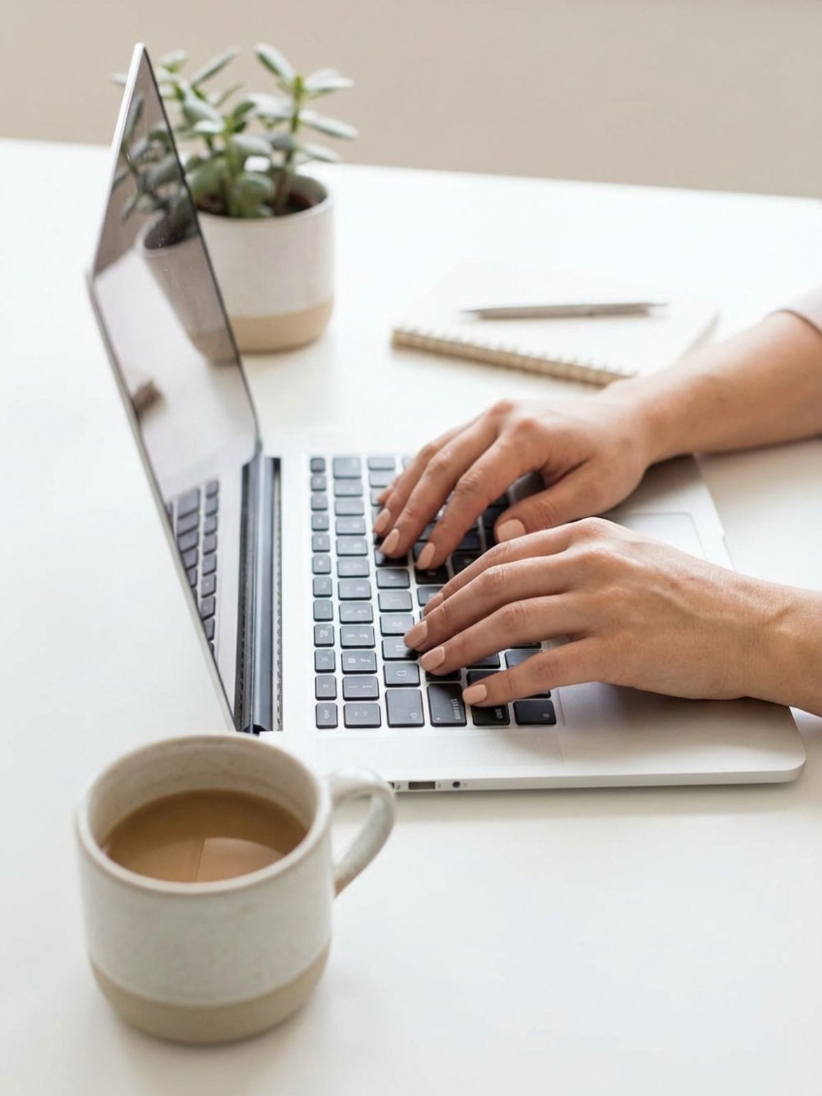 long-wearing-office-friendly-nails Common Mistakes When Using Press-On Nails - With the right application technique, your press-ons can withstand the rigors of daily office work.