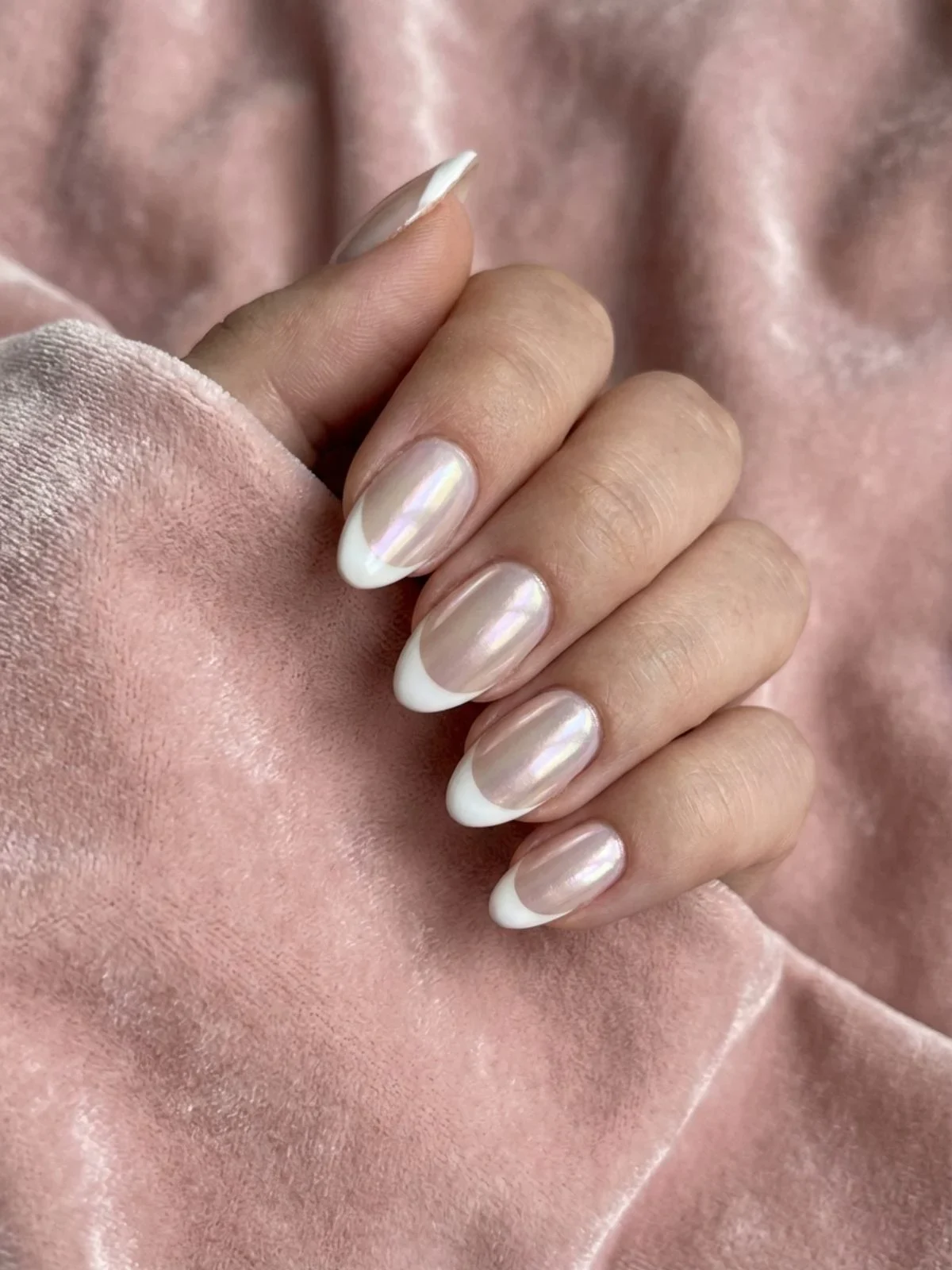 Minimal French Nails for Short Nails - Add a chrome finish to your minimal french nails short for a trendy twist.