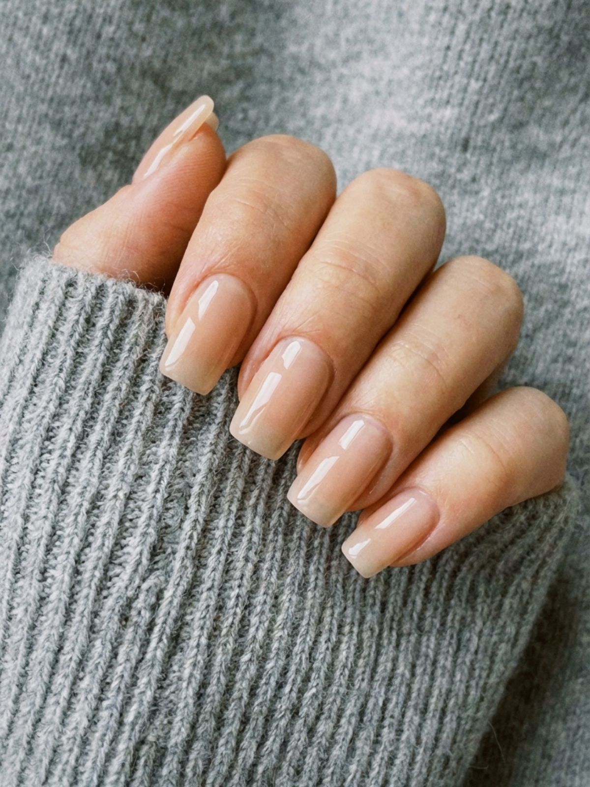 Reusable Press-On Nails Minimal Style - Sheer nude bases offer a 'your nails but better' effect that works perfectly for office environments.