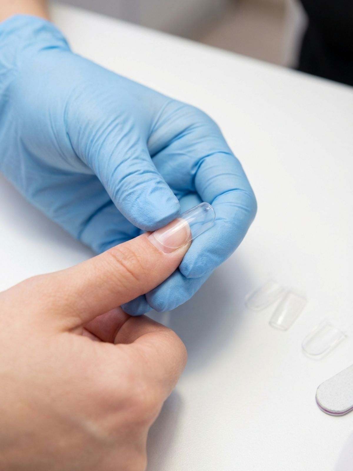 Press-On Nails for Sensitive Nails - Proper sizing prevents pressure and discomfort, ensuring your natural nails remain healthy underneath.