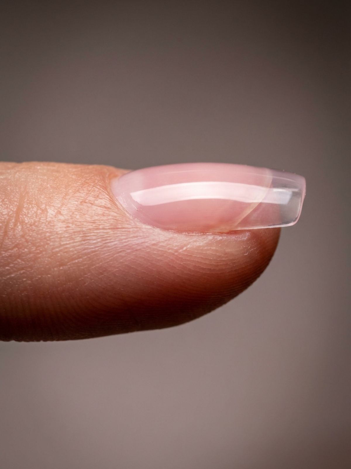 Flush Fit Press On Nails Best Press-On Nails for Flat Nail Beds - Look for tips with a tapered cuticle area to ensure a seamless transition from the skin to the enhancement.