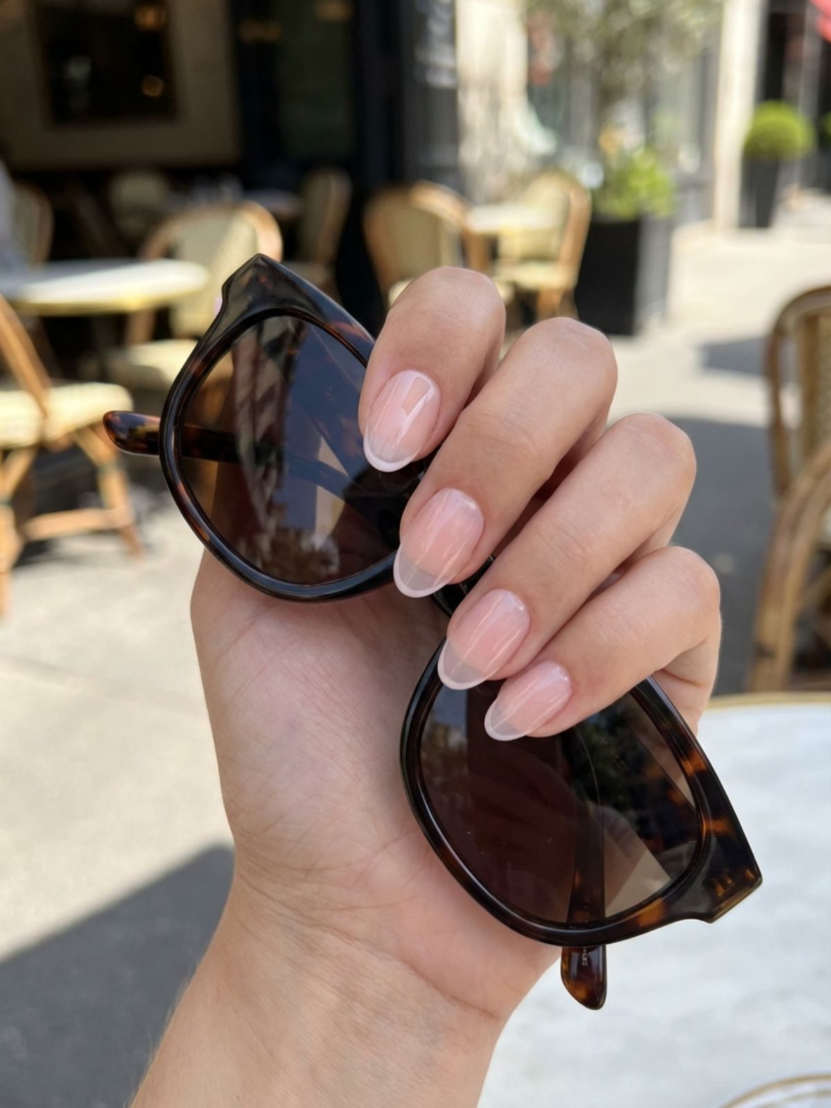 kiss-classy-exclusive-only-oval-nails Best Minimal Press-On Nails Under $15 - For a sophisticated office look, opt for a sheer oval shape with a modern French flair.