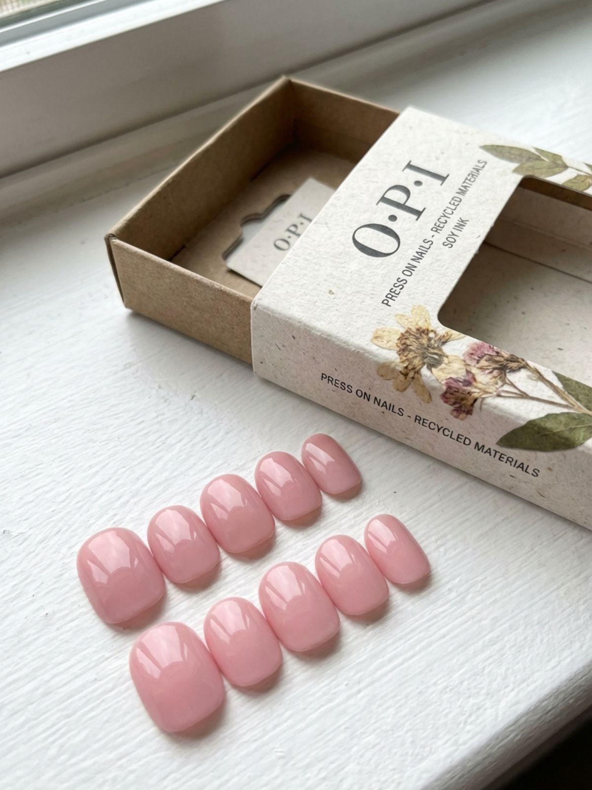 Best Press-On Nails That Look Like Salon - Modern press-ons mimic the plump, high-gloss finish of a gel manicure.